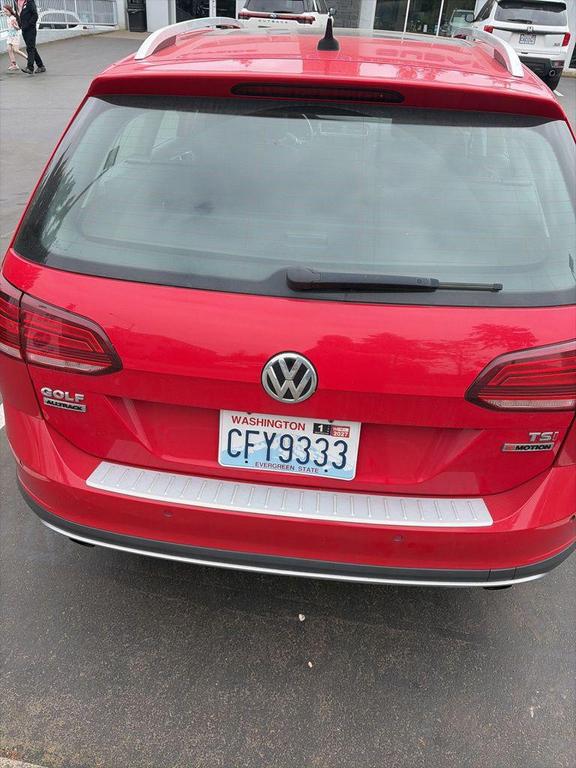 used 2018 Volkswagen Golf Alltrack car, priced at $17,714
