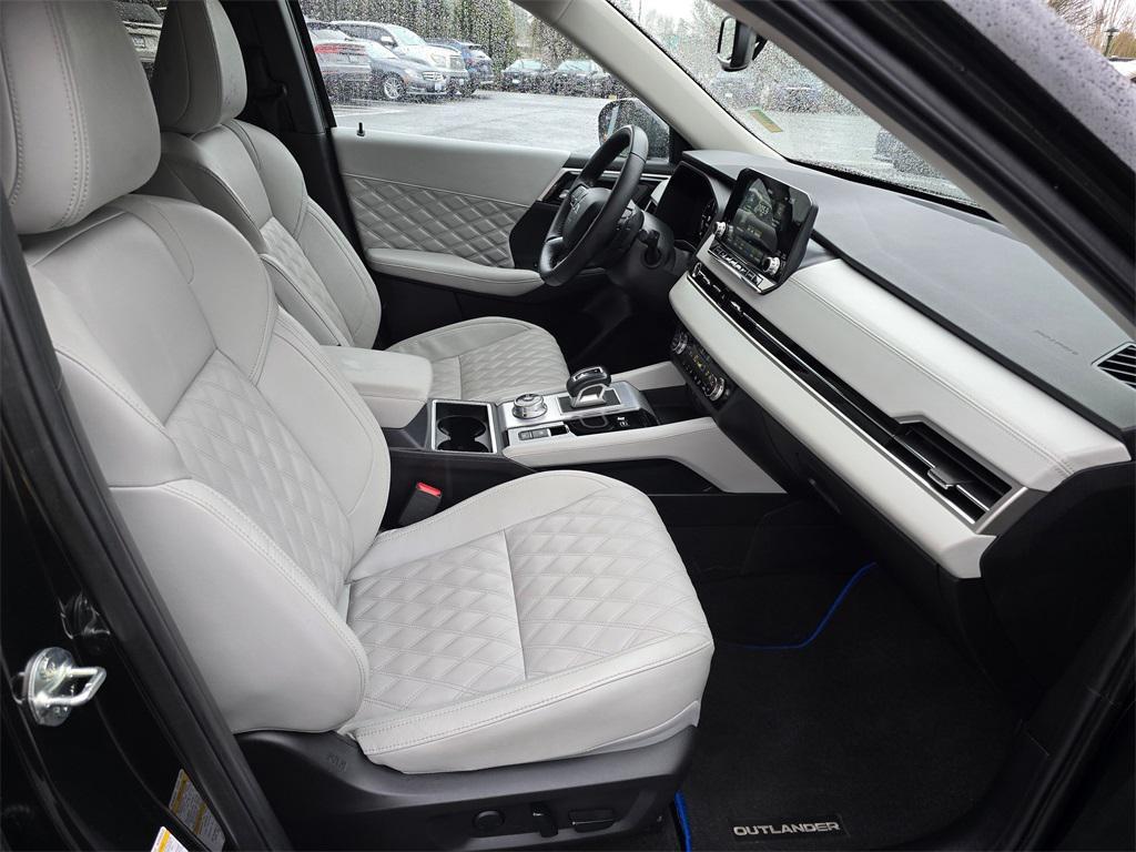 used 2024 Mitsubishi Outlander PHEV car, priced at $32,031