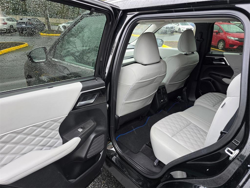 used 2024 Mitsubishi Outlander PHEV car, priced at $32,031