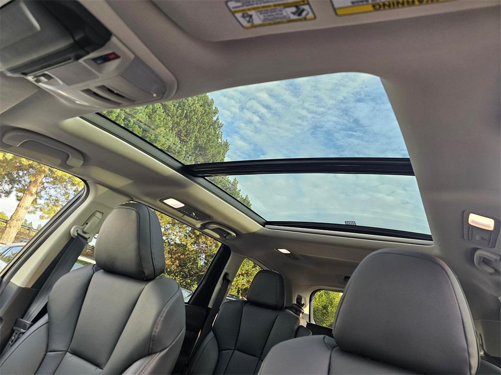new 2025 Subaru Ascent car, priced at $51,776