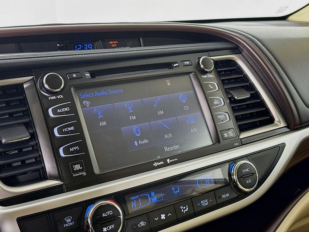 used 2015 Toyota Highlander car, priced at $24,500