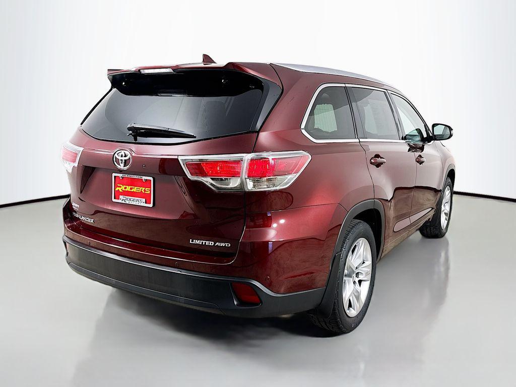 used 2015 Toyota Highlander car, priced at $24,500