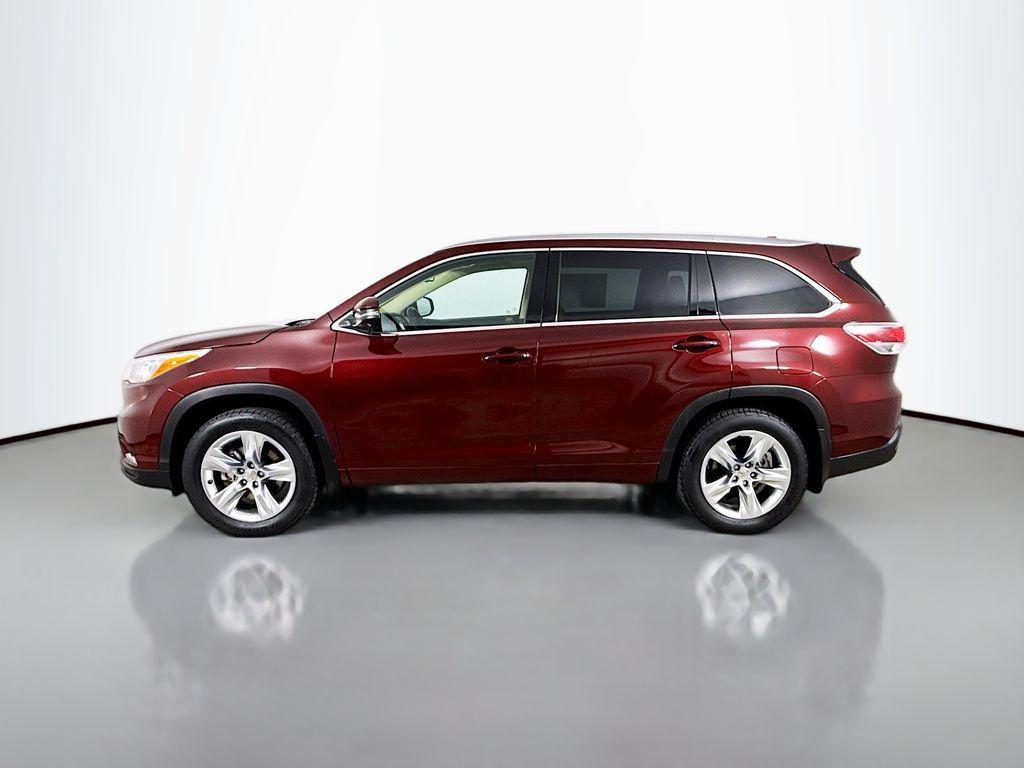 used 2015 Toyota Highlander car, priced at $24,500