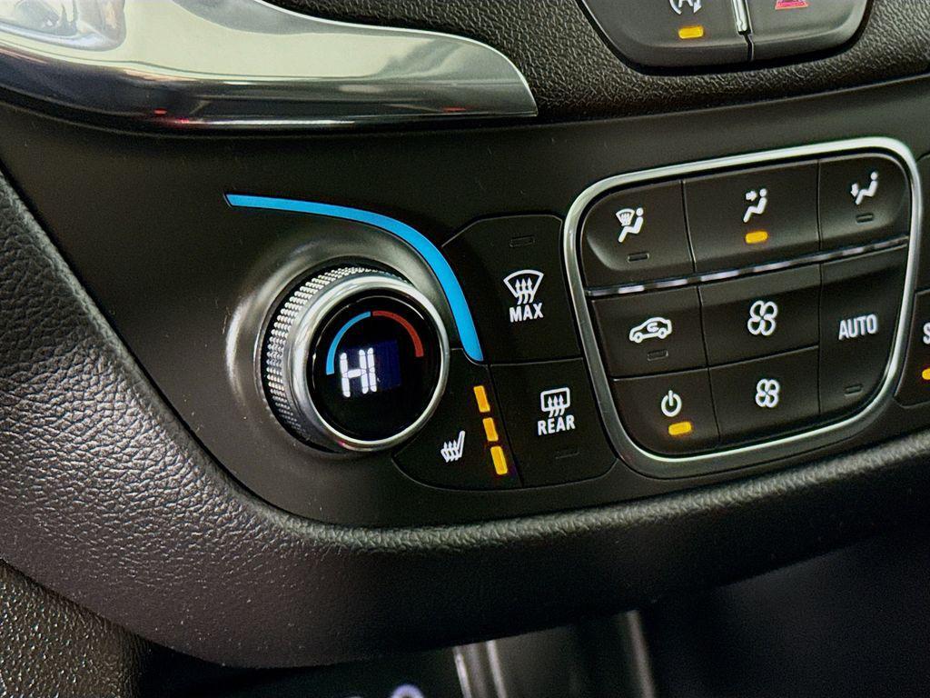 used 2023 Chevrolet Equinox car, priced at $20,900