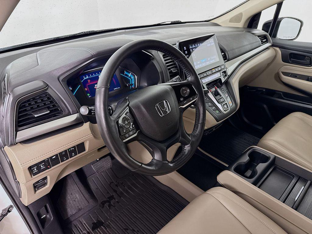 used 2018 Honda Odyssey car, priced at $27,900