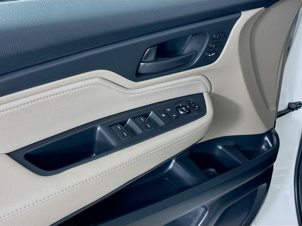 used 2018 Honda Odyssey car, priced at $27,900