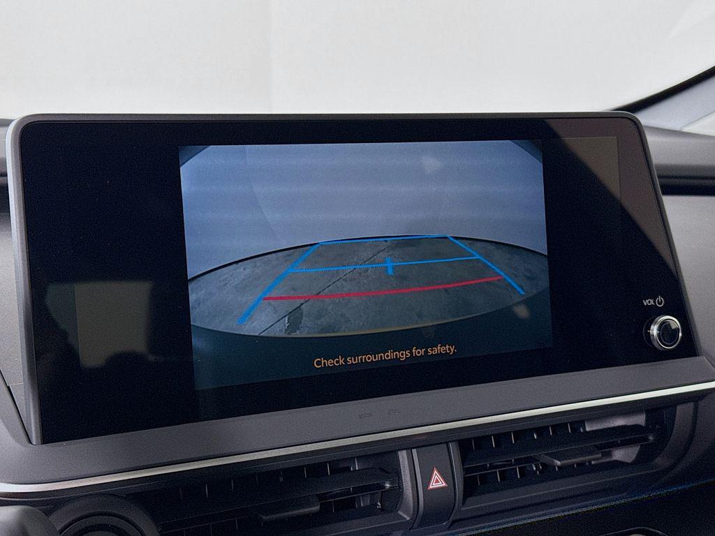 new 2026 Toyota Prius Plug-In Hybrid car, priced at $40,519