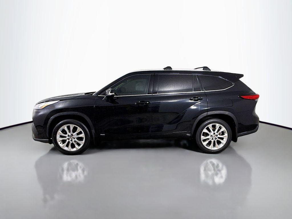 used 2023 Toyota Highlander Hybrid car, priced at $43,900