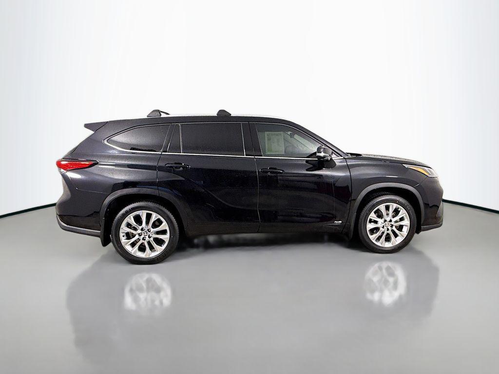 used 2023 Toyota Highlander Hybrid car, priced at $43,900