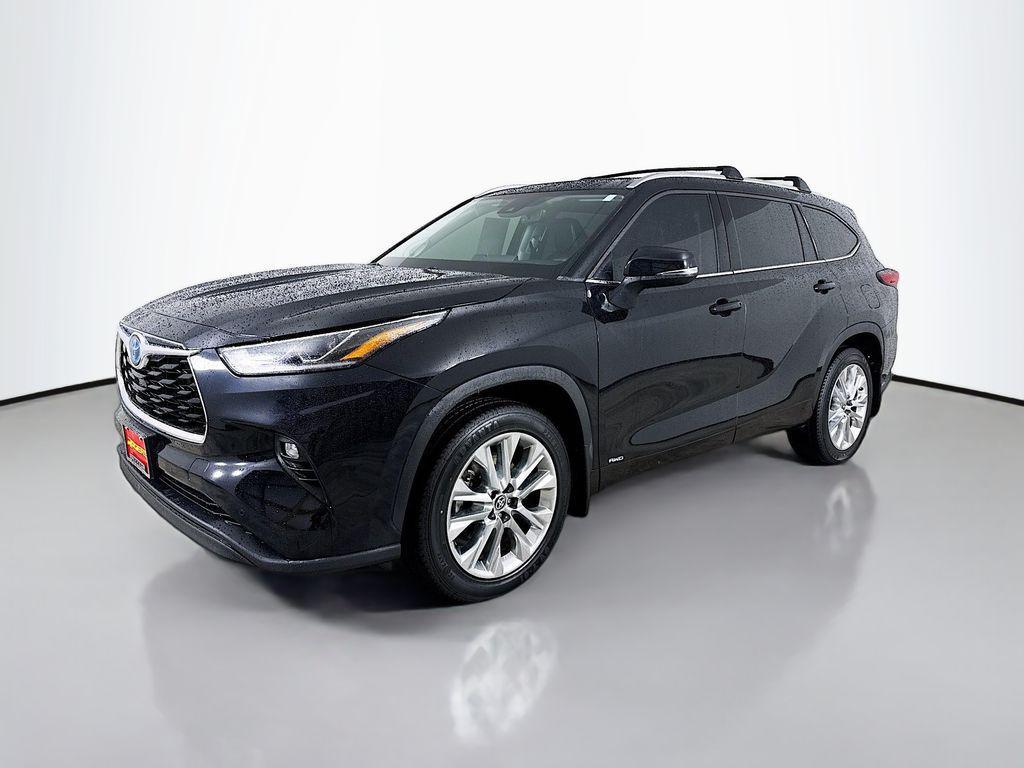 used 2023 Toyota Highlander Hybrid car, priced at $43,900