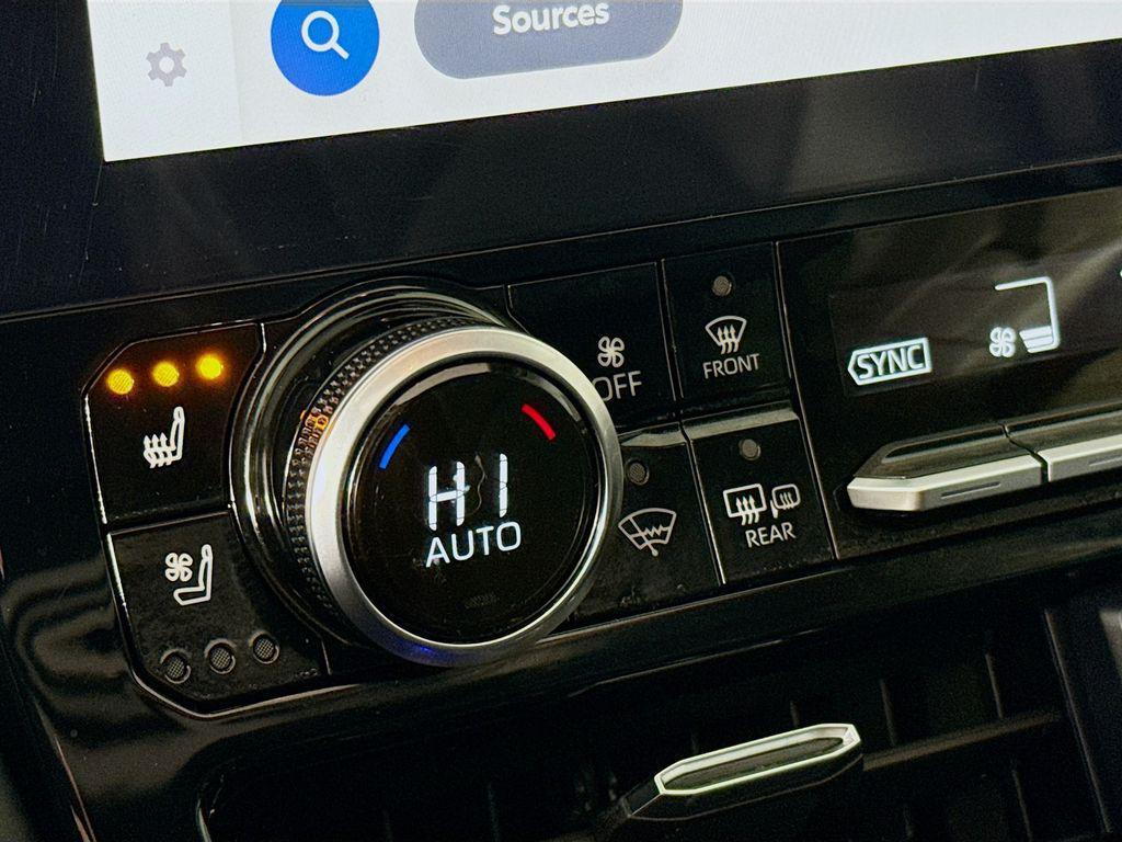 used 2023 Toyota Highlander Hybrid car, priced at $43,900