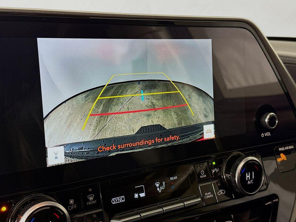 used 2023 Toyota Highlander Hybrid car, priced at $43,900