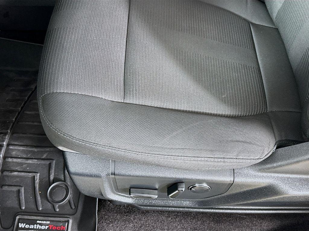 used 2017 Ford F-150 car, priced at $27,900