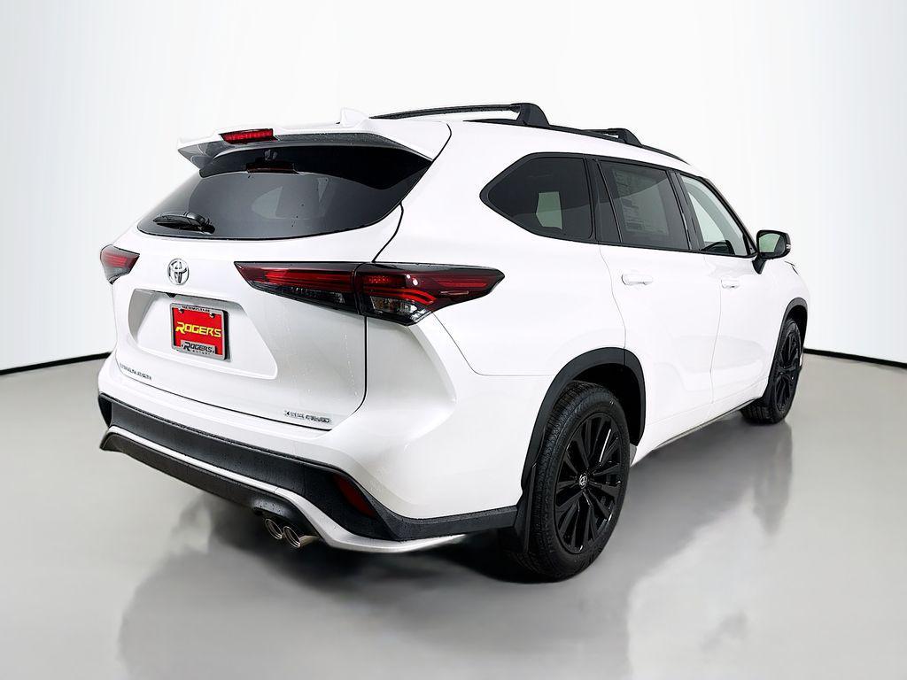 new 2026 Toyota Highlander car, priced at $51,543