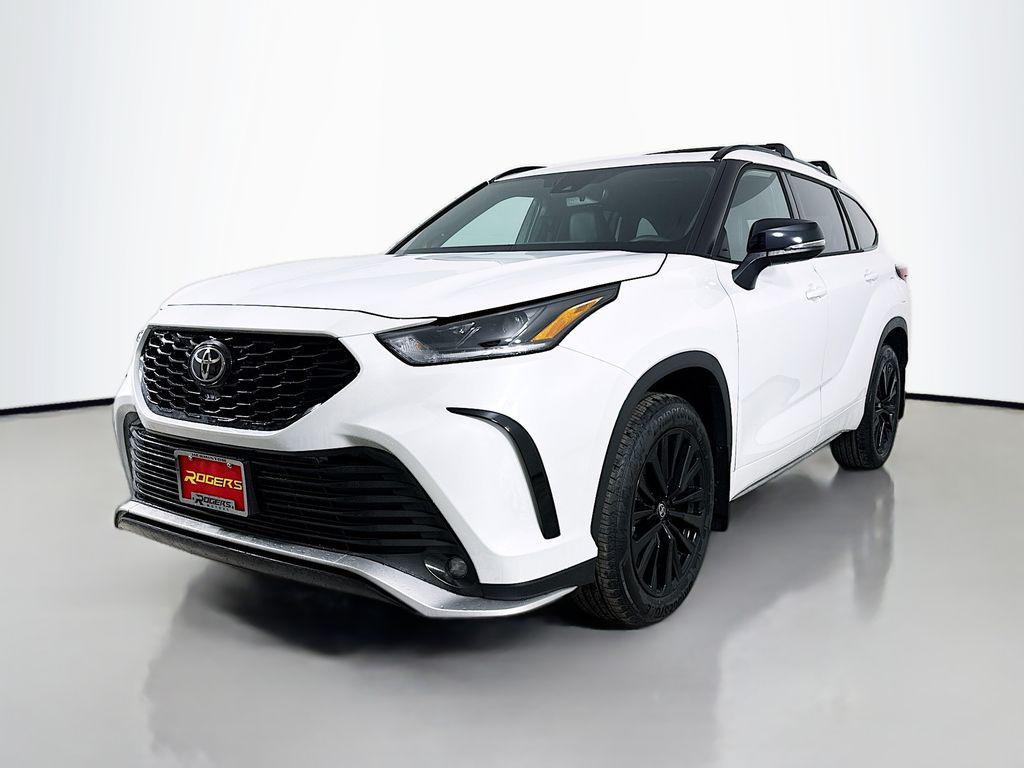 new 2026 Toyota Highlander car, priced at $51,543