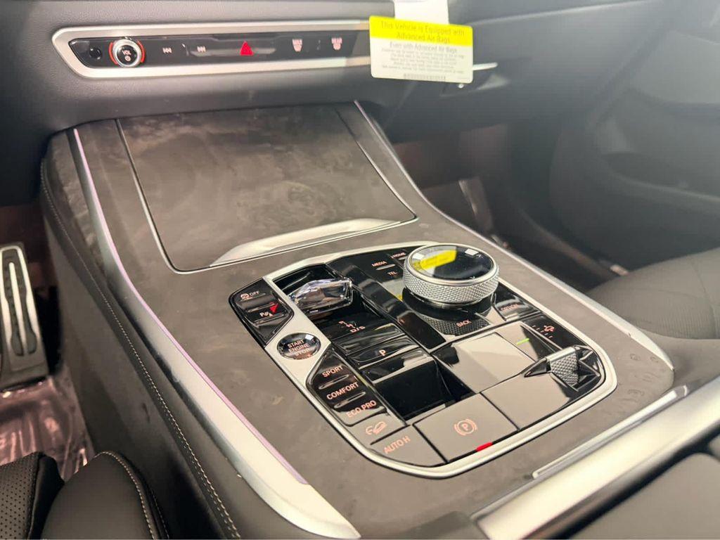 new 2026 BMW X7 car, priced at $103,675
