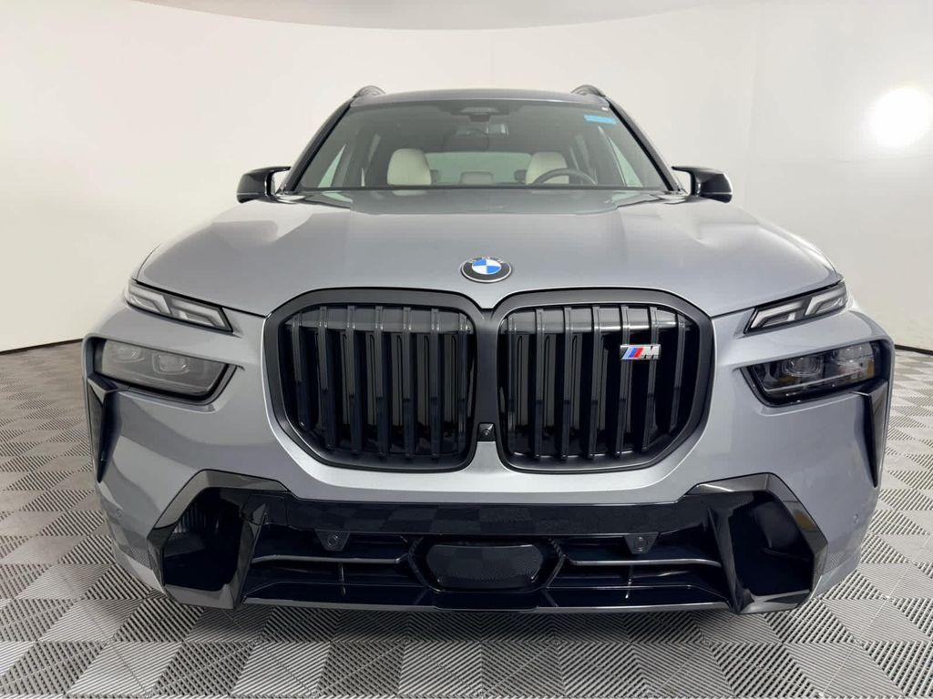 new 2026 BMW X7 car, priced at $127,425