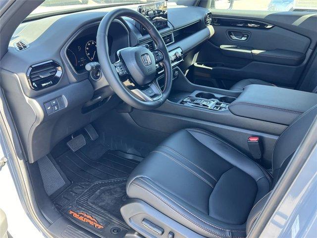 new 2025 Honda Pilot car