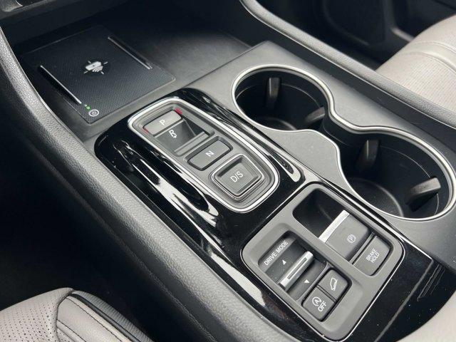 used 2024 Honda Pilot car, priced at $43,998