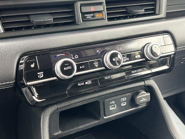 used 2023 Honda Pilot car, priced at $37,499