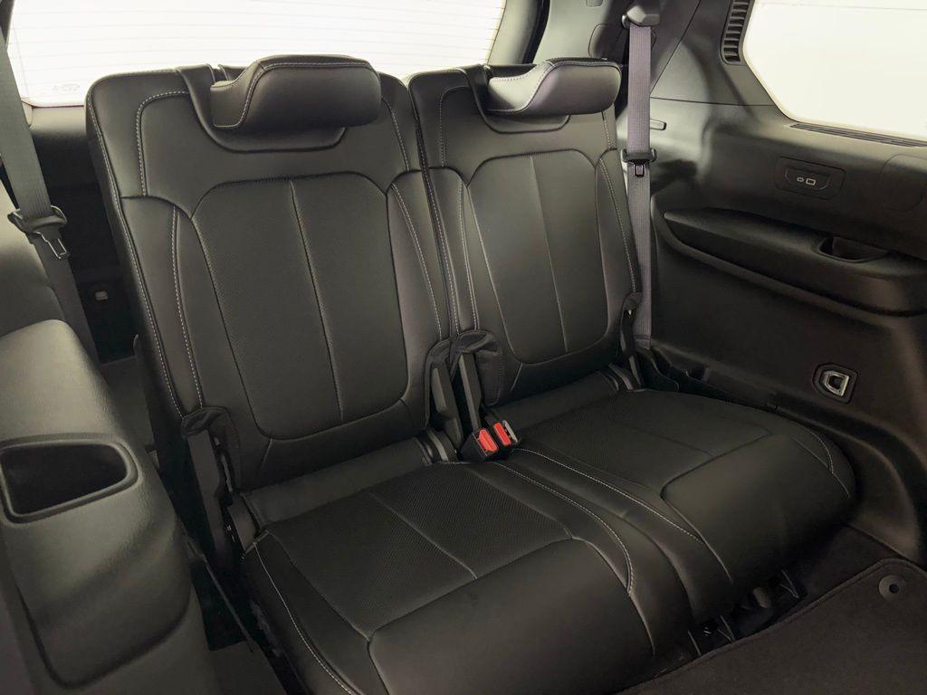 new 2025 Jeep Grand Cherokee L car, priced at $50,302
