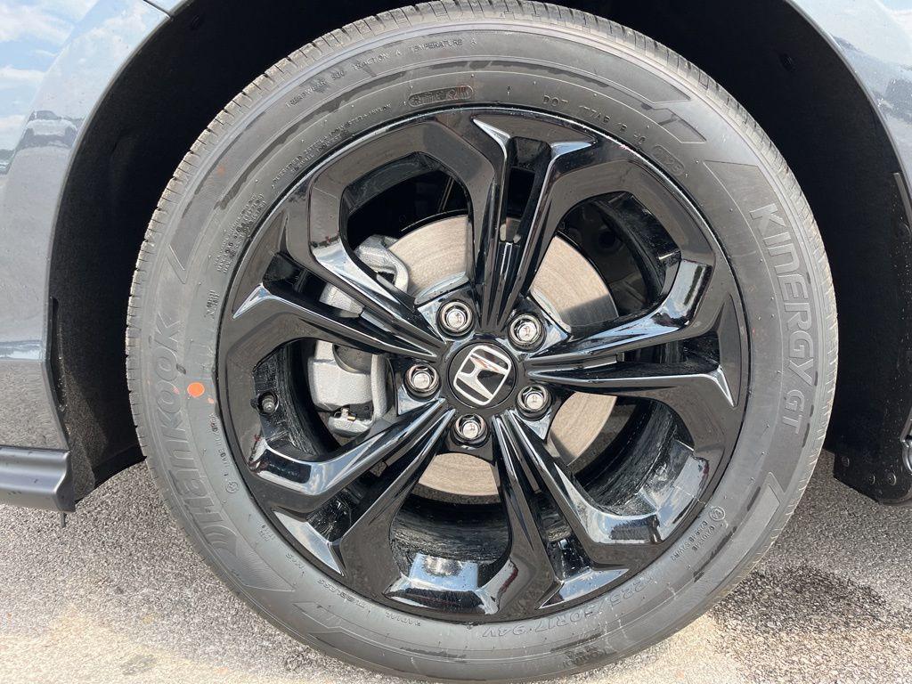 new 2025 Honda Accord car, priced at $29,960