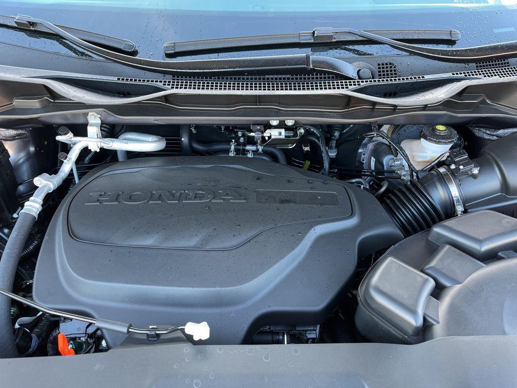 new 2026 Honda Odyssey car, priced at $44,290