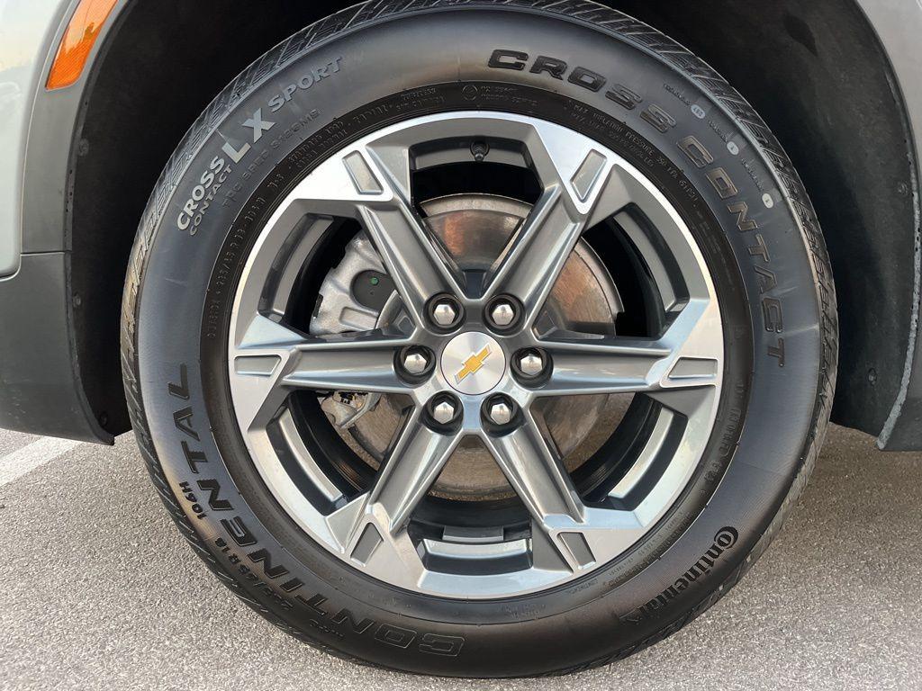 used 2025 Chevrolet Blazer car, priced at $27,655