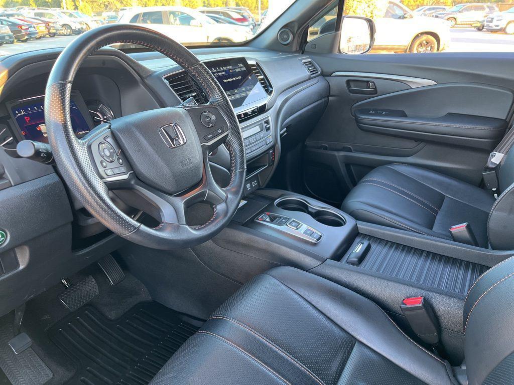 used 2022 Honda Passport car, priced at $29,999