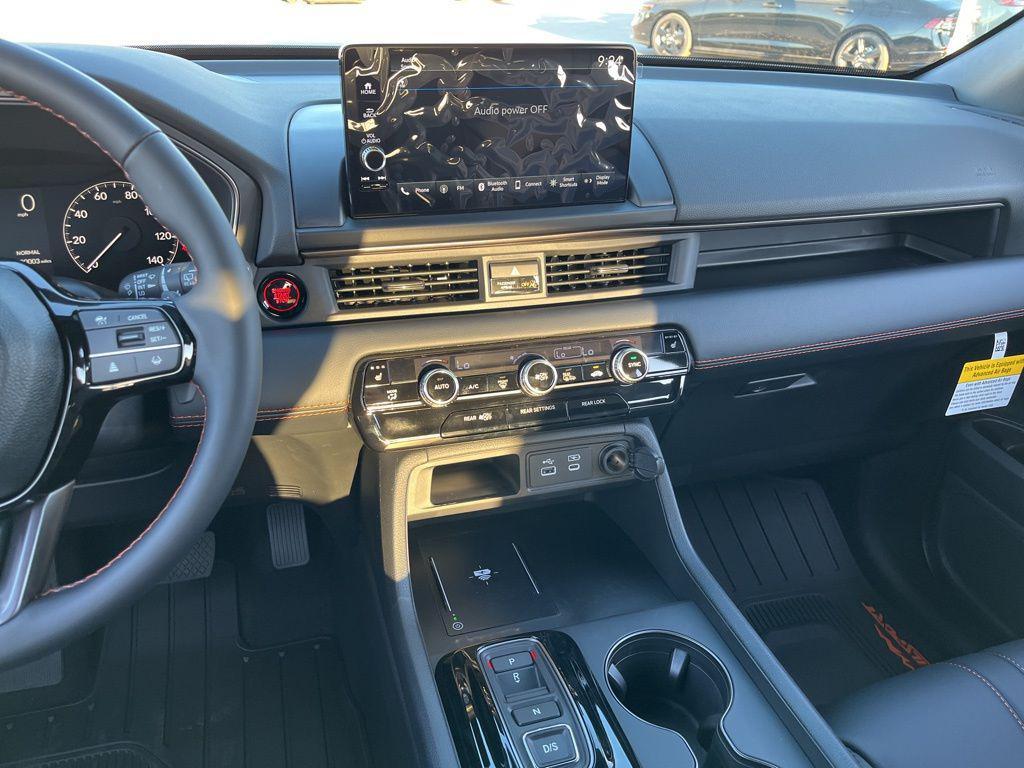 new 2025 Honda Pilot car, priced at $47,982