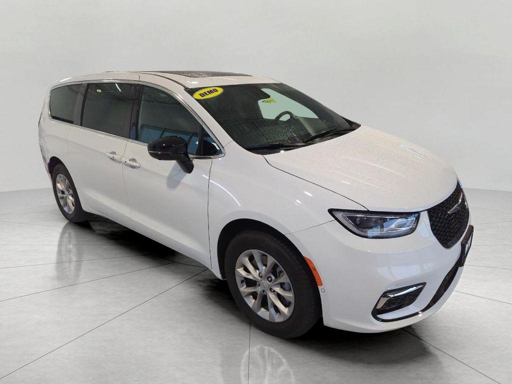 new 2026 Chrysler Pacifica car, priced at $51,978