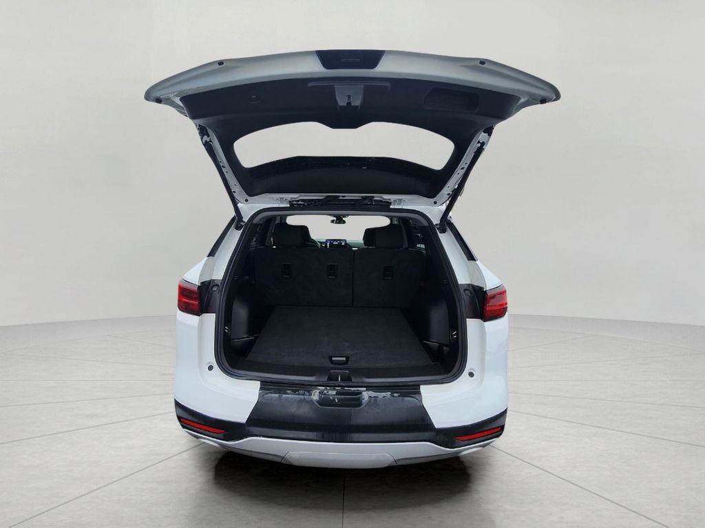 used 2024 Chevrolet Blazer car, priced at $26,990