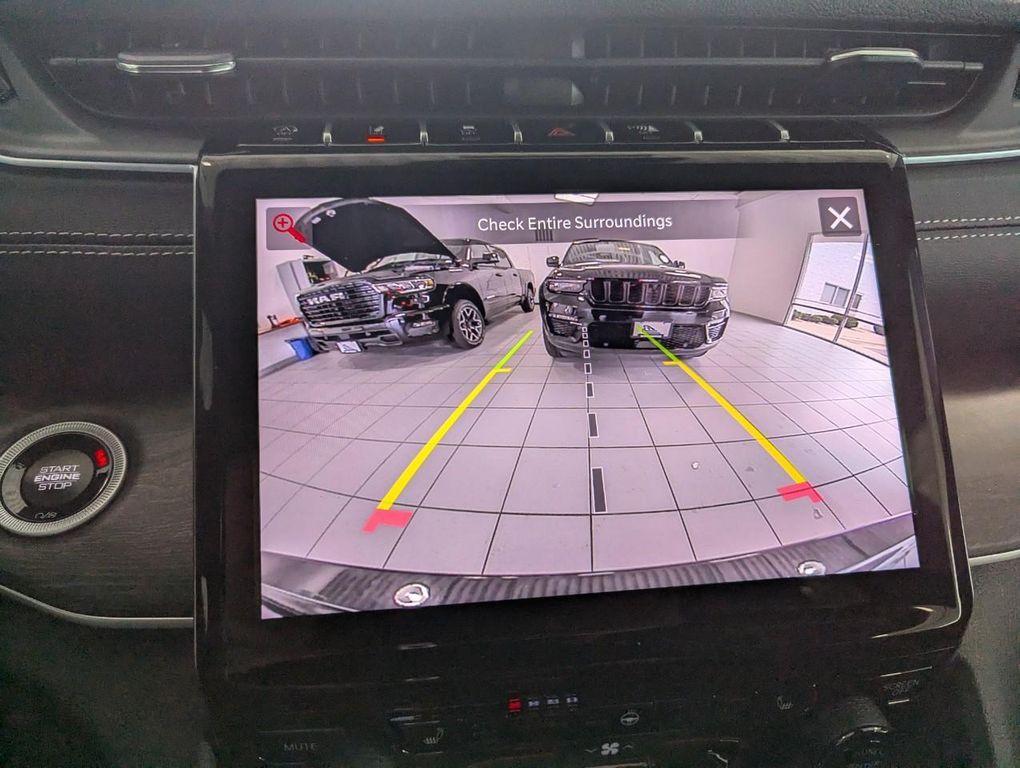 new 2025 Jeep Grand Cherokee car, priced at $47,603