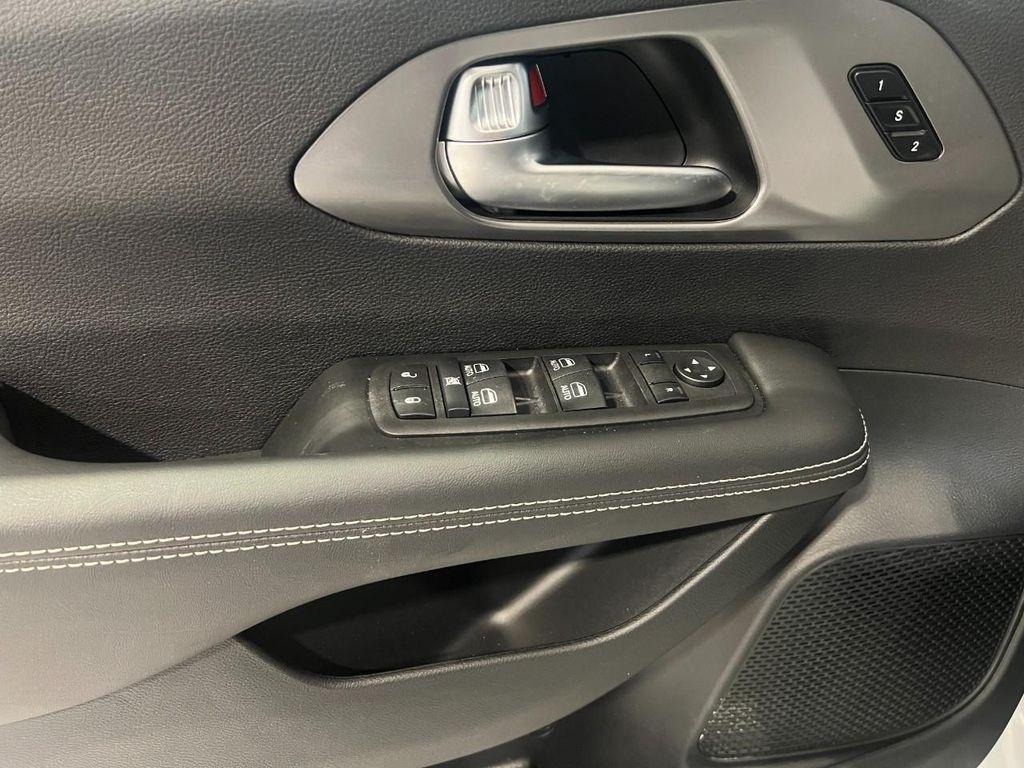 new 2026 Chrysler Pacifica car, priced at $38,557