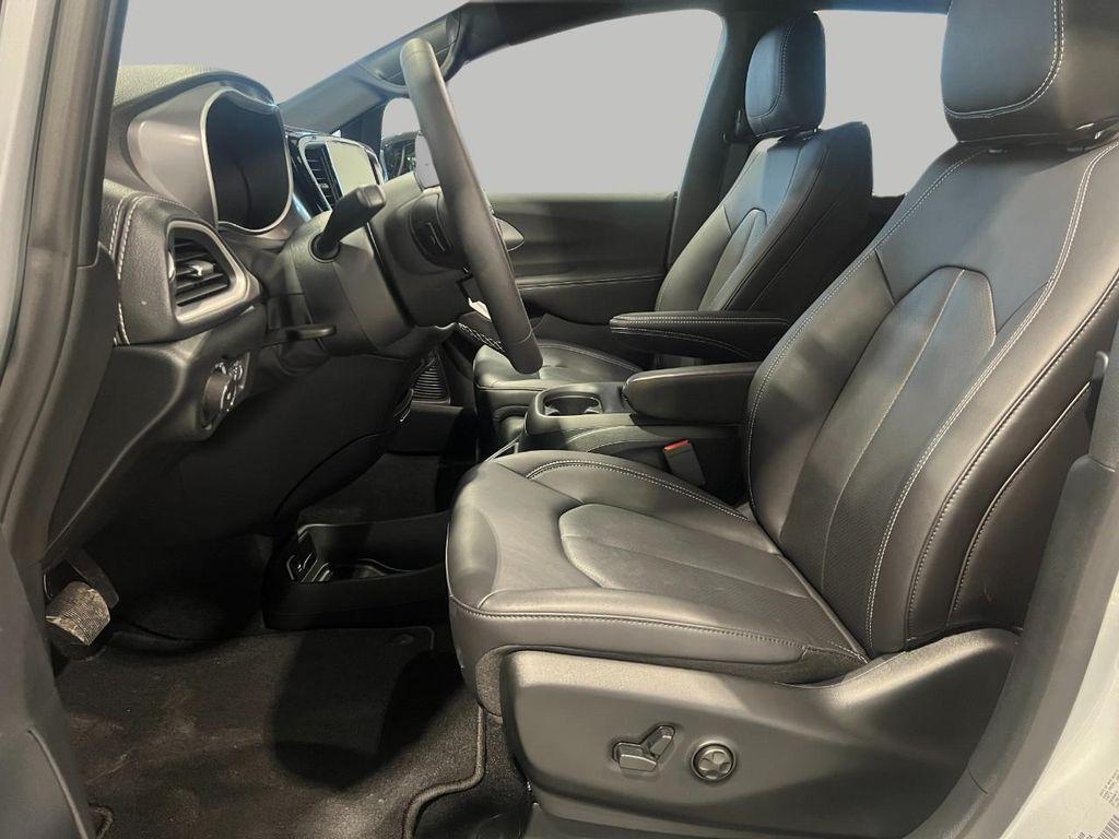 new 2026 Chrysler Pacifica car, priced at $38,557