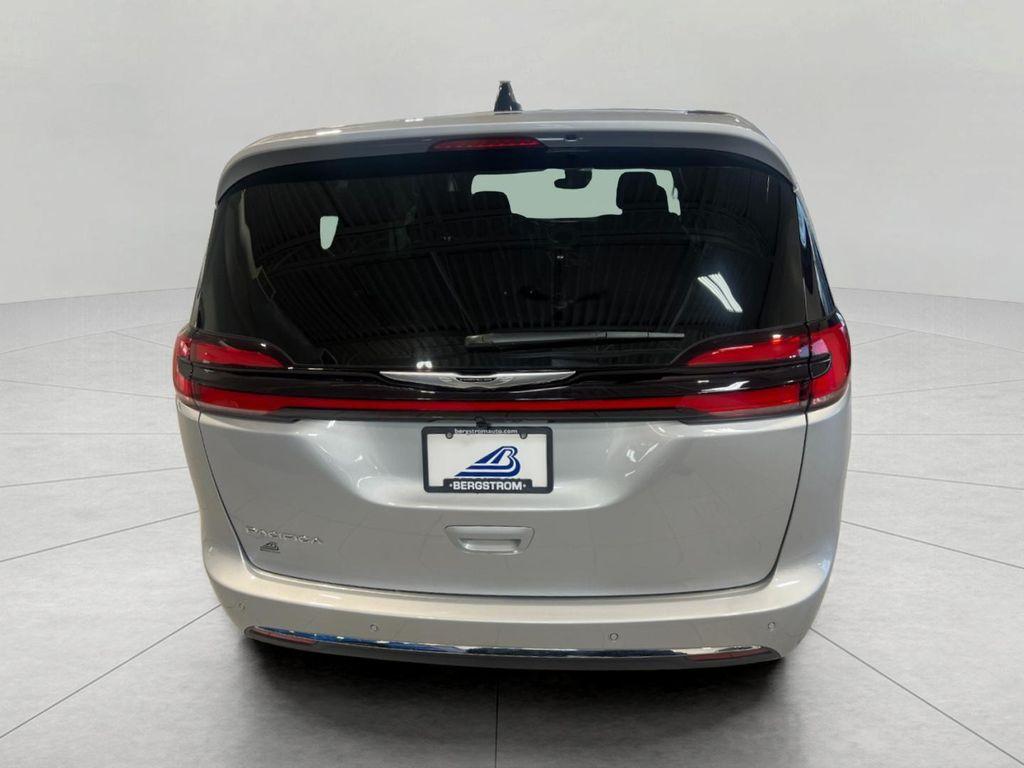 new 2026 Chrysler Pacifica car, priced at $38,557