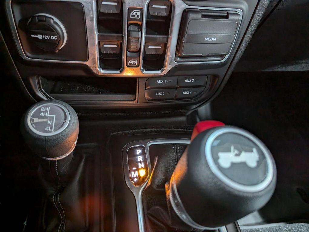 new 2025 Jeep Wrangler car, priced at $46,775