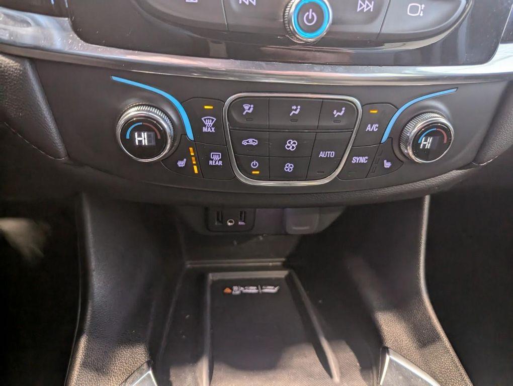 used 2023 Chevrolet Traverse car, priced at $30,985