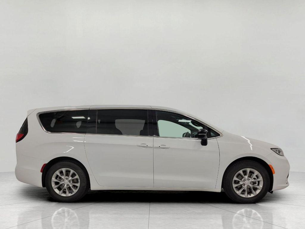 used 2026 Chrysler Pacifica car, priced at $39,313