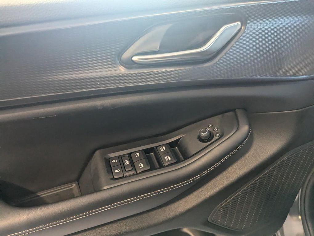 new 2026 Jeep Grand Cherokee car, priced at $44,992