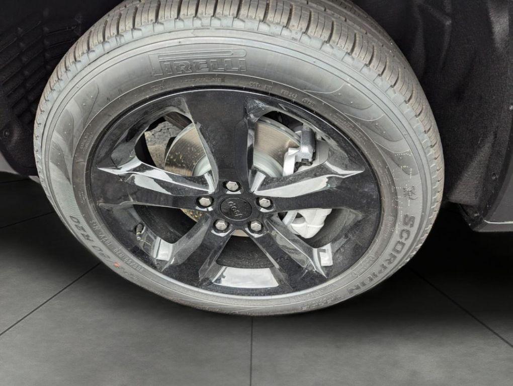 new 2025 Jeep Grand Cherokee car, priced at $47,725