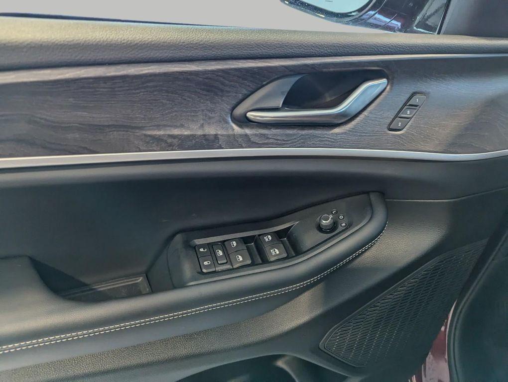 new 2025 Jeep Grand Cherokee L car, priced at $47,635