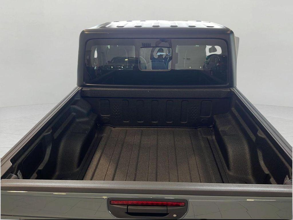 new 2026 Jeep Gladiator car, priced at $45,030