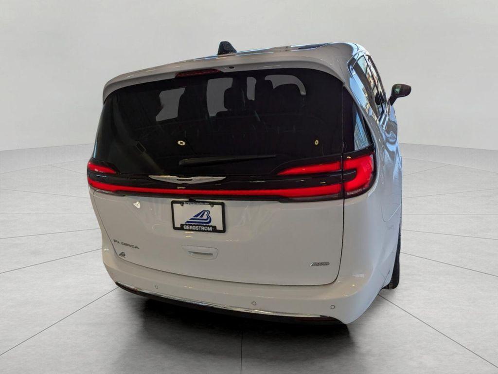 new 2026 Chrysler Pacifica car, priced at $44,764