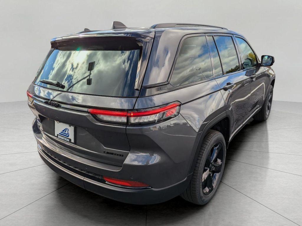 new 2025 Jeep Grand Cherokee car, priced at $47,725