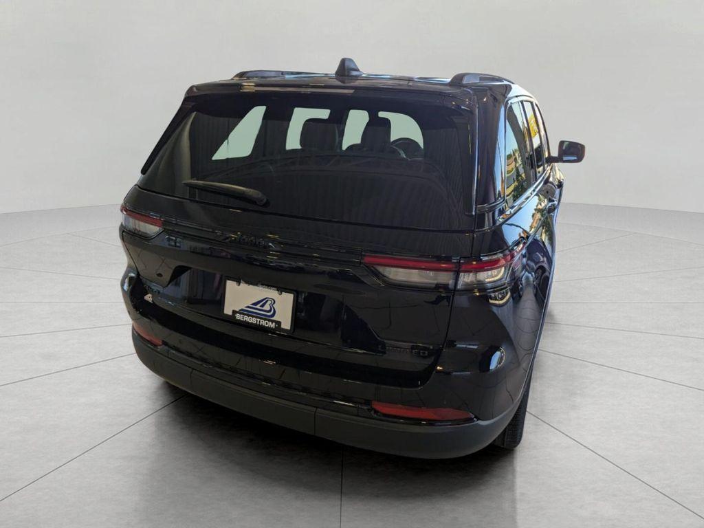 new 2025 Jeep Grand Cherokee car, priced at $47,725