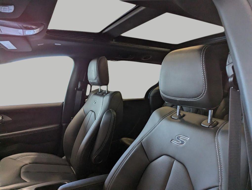 new 2026 Chrysler Pacifica car, priced at $48,663