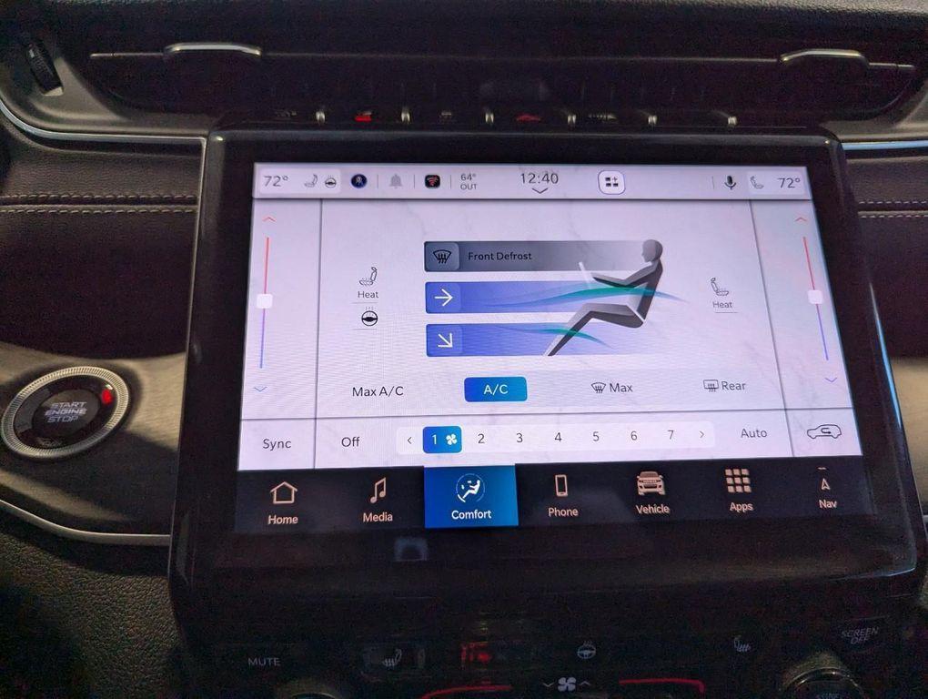 new 2025 Jeep Grand Cherokee car, priced at $47,725