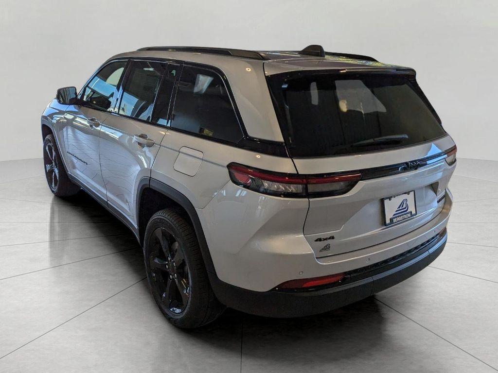 new 2025 Jeep Grand Cherokee car, priced at $47,725