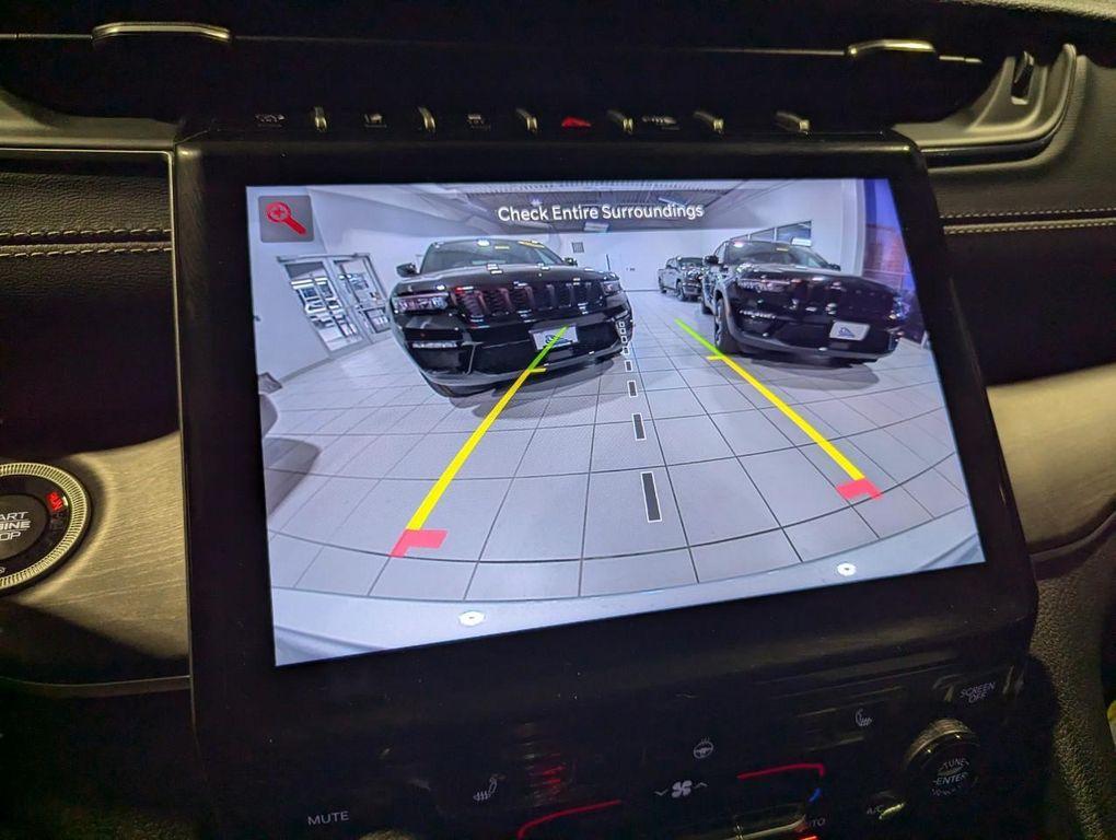 new 2025 Jeep Grand Cherokee car, priced at $44,725